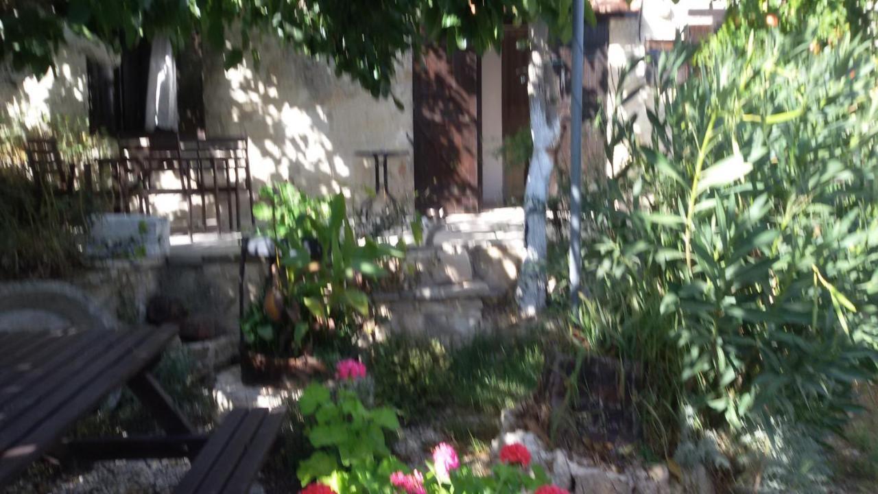 Loxandra Inn كاتيكاس المظهر الخارجي الصورة